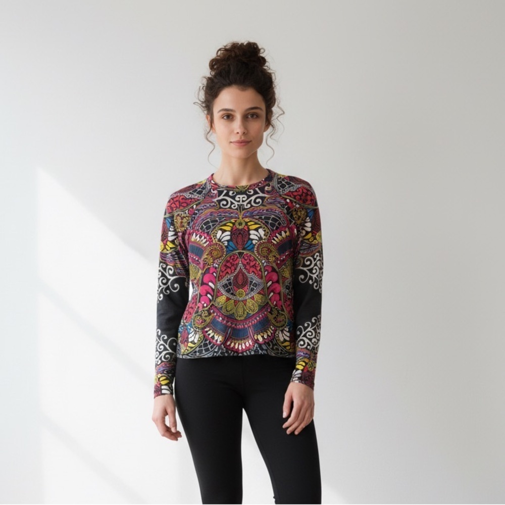 Athleta Multicolor Print Long Sleeve Rashguard Swim Top UPF Athletic Small 204